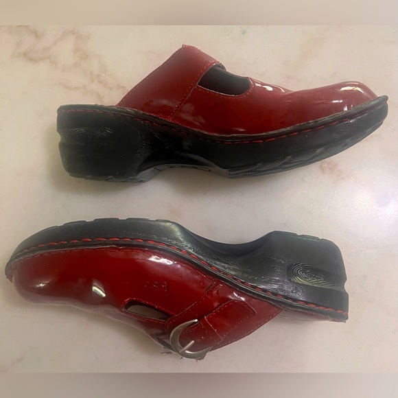 BOC Red Patent Leather Slip On Mary Jane Buckle Clog Women’s Size 8 - Picture 1 of 8